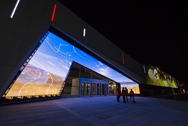 The Canada Science and Technology Museum reopens on November 17, 2017, after a three-year, -million renovation. Here's the glowing new entrance.