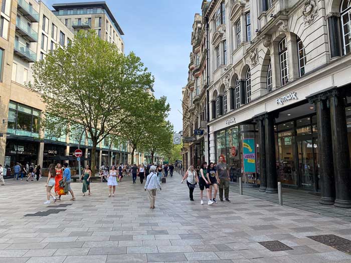 pedestrian street in cardiff wales